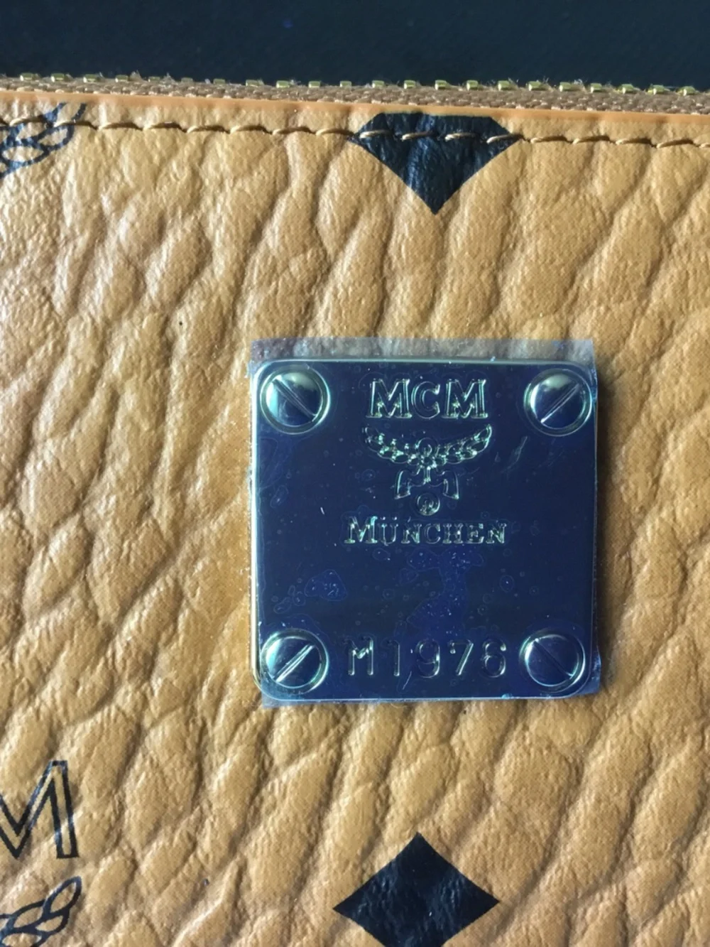 MCM COGNAC ZIP-AROUND  LONG WALLET